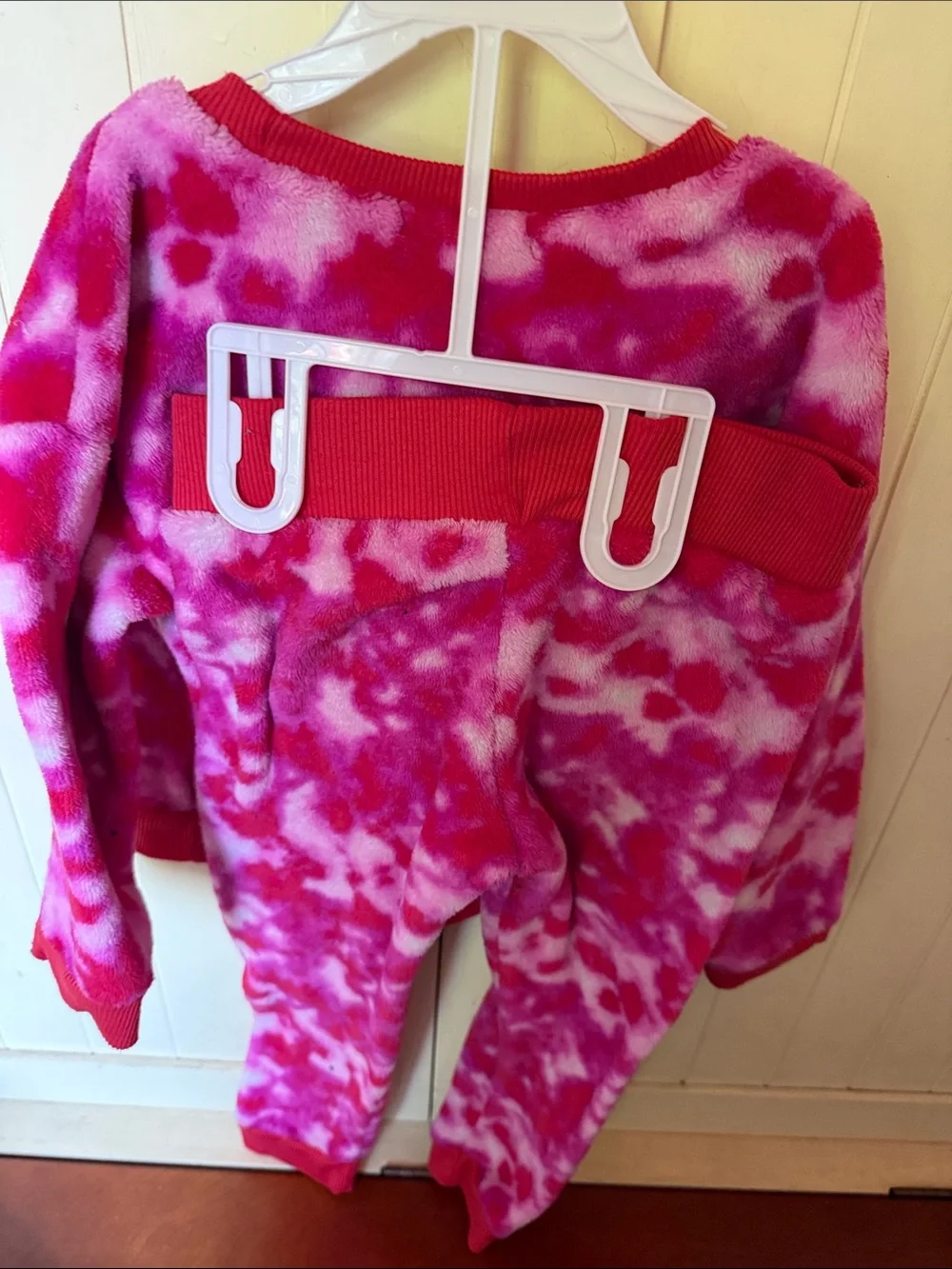 Girls Plush Sequin Heart Pajama Set - Pink Tie-Dye